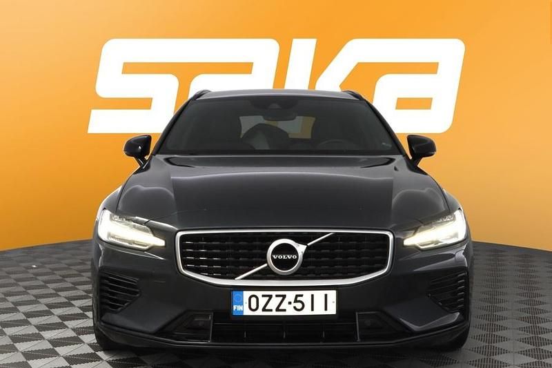 Käytetty Volvo V60 Business Edition 340 HP (250 kW) 2020 Farmari