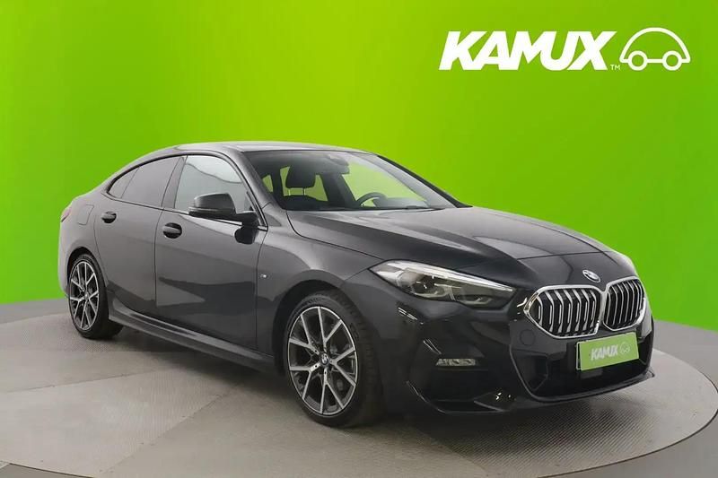 Musta Käytetty 2022 BMW 218 M Sport Coupe - kaksiovinen | 24 400 € (Perustarjous) - Kuva 1/4