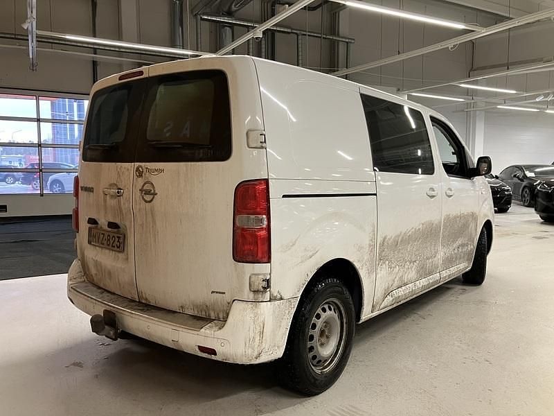Käytetty Opel Vivaro Enjoy 102 HP (75 kW) 2019 Tila-auto