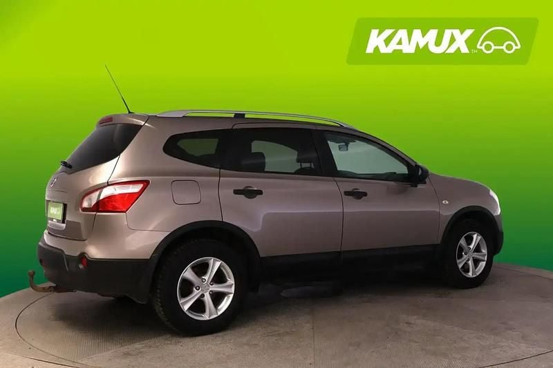 Käytetty Nissan Qashqai +2 Visia 114 HP (83 kW) 2010 Katumaasturi