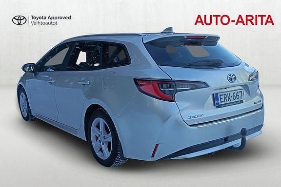 Käytetty Toyota Corolla Active 121 HP (88 kW) 2019 Hopea Farmari