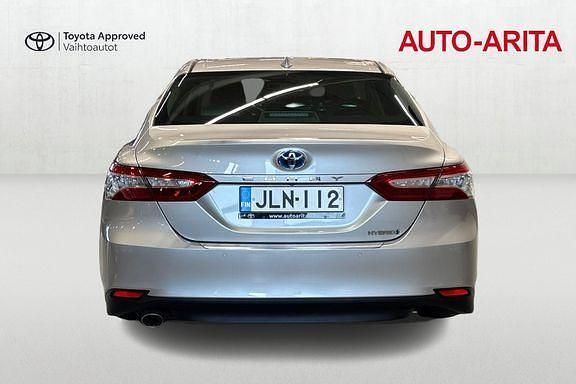 Käytetty Toyota Camry Style 218 HP (160 kW) 2019 Keltainen Sedan