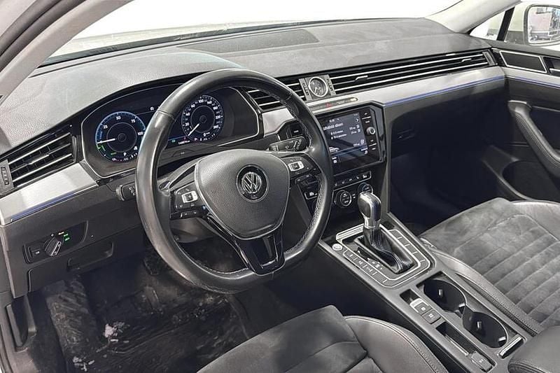 Käytetty VW Passat GTE 218 HP (160 kW) 2018 Valkoinen Farmari