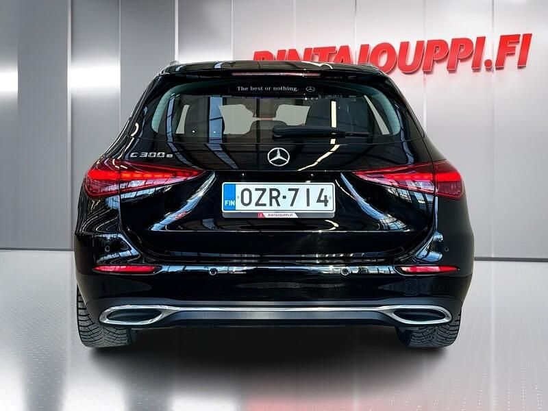 Käytetty Mercedes C300e Business 204 HP (150 kW) 2023 Farmari