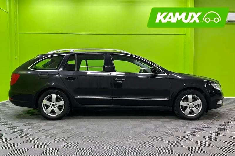 Käytetty Skoda Superb Ambition 140 HP (102 kW) 2011 Musta Farmari
