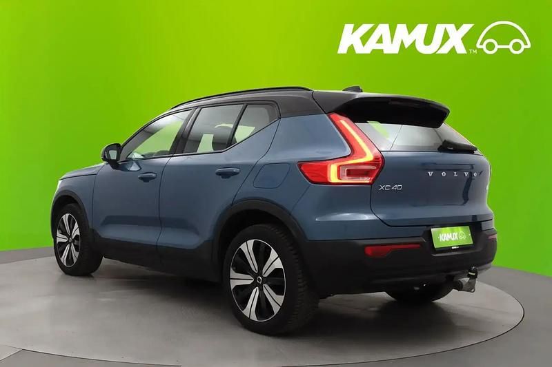 Käytetty Volvo XC40 Plus 300 kW (408 HP) 2023 Sininen Katumaasturi