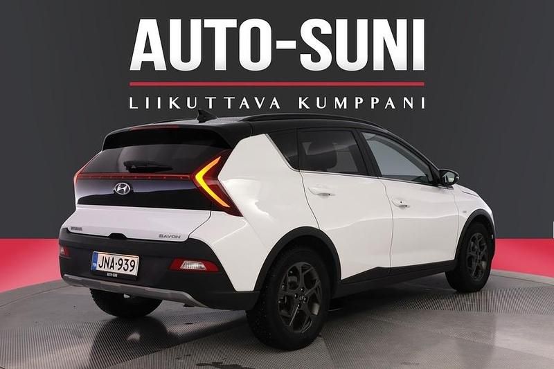 Käytetty Hyundai Bayon 120 HP (88 kW) 2023 Valkoinen Katumaasturi