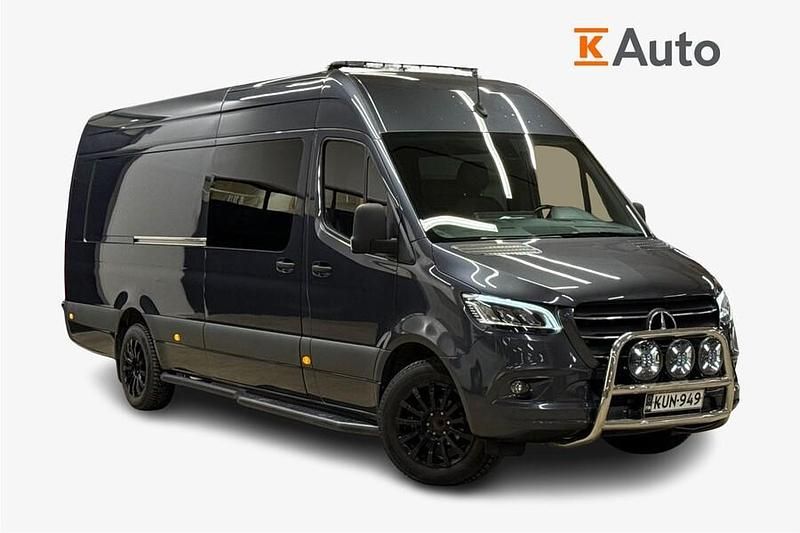 Käytetty Mercedes Sprinter 190 HP (139 kW) 2021 Van