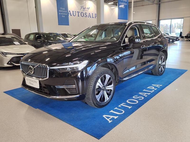 Musta Käytetty 2023 Volvo XC60 Plus Katumaasturi | 46 900 € (Supertarjous) - Kuva 1/4