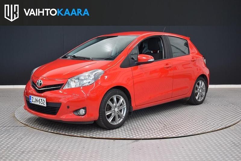 Käytetty 2012 Toyota Yaris Multidrive S Viistoperä | 9 880 € (Hieman kallis) - Kuva 1/3