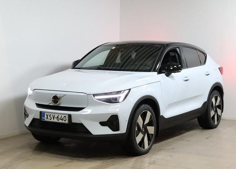 Sininen Käytetty 2025 Volvo EC40 Ultra Katumaasturi | 52 900 € (Perustarjous) - Kuva 1/3