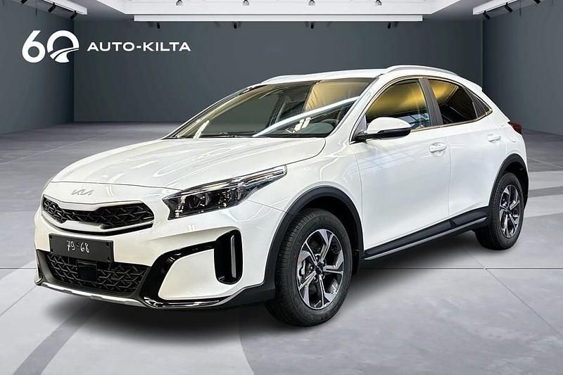 Met. valkoinen Käytetty 2025 Kia XCeed Comfort Katumaasturi | 30 500 € (Hieman kallis) - Kuva 1/4