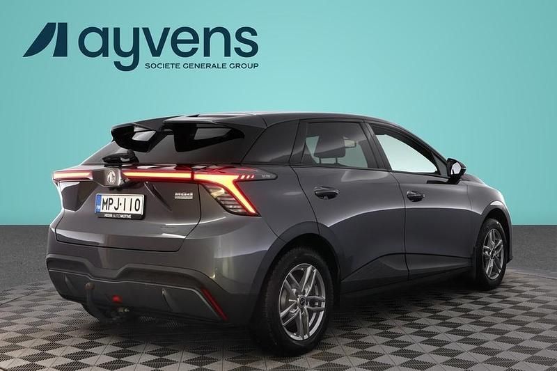 Käytetty MG MG4 EV Luxury 150 kW (204 HP) 2023 Harmaa Viistoperä