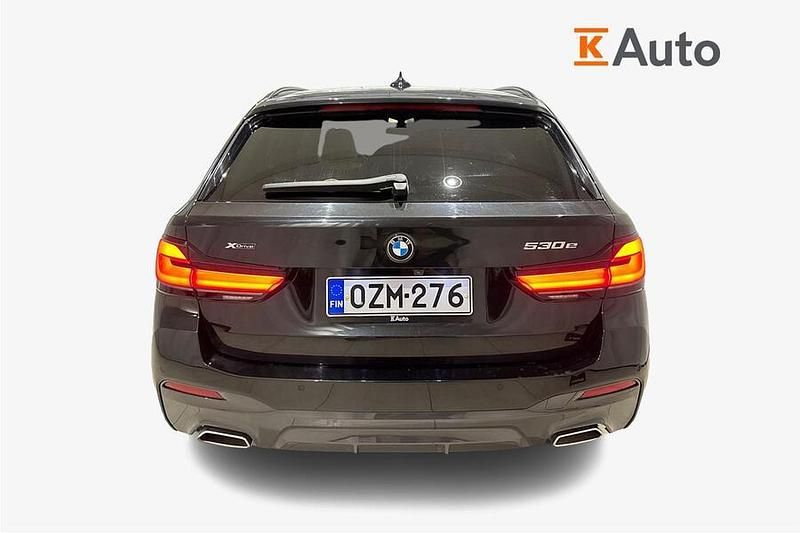 Käytetty BMW 530e M Sport 292 HP (214 kW) 2021 Musta Farmari