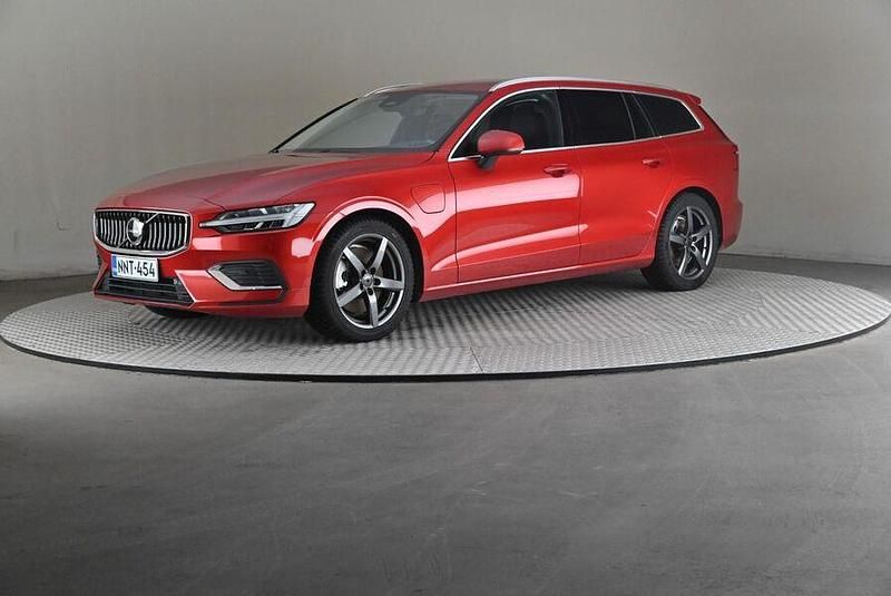 Käytetty Volvo V60 Performance 310 HP (228 kW) 2024 Farmari