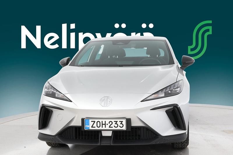 Käytetty MG MG4 EV 125 kW (170 HP) 2023 Viistoperä