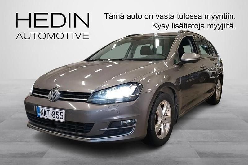 Harmaa Käytetty 2017 VW Golf VII Allstar Farmari | 10 590 € (Perustarjous) - Kuva 1/3