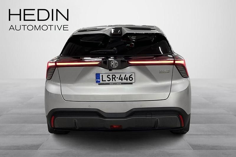 Käytetty MG MG4 EV Luxury 150 kW (204 HP) 2025 Viistoperä