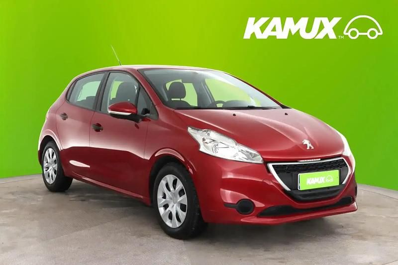 Käytetty Peugeot 208 68 HP (50 kW) 2015 Punainen Viistoperä