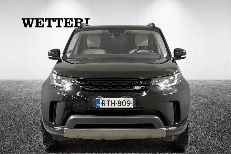 Käytetty Land Rover Discovery 5 HSE 2017 Katumaasturi