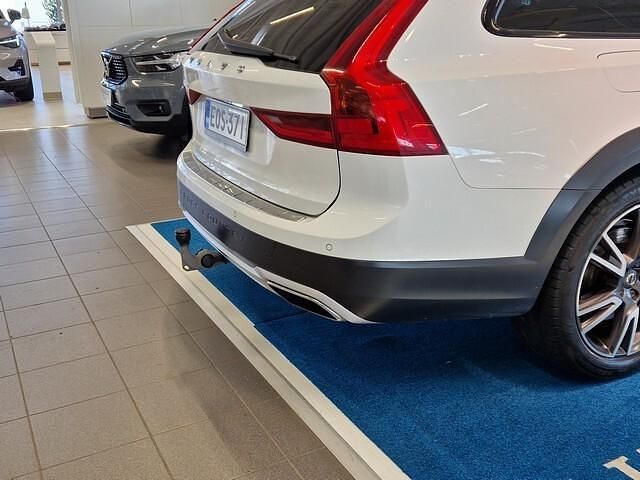 Käytetty Volvo V90 CC Business Edition 254 HP (186 kW) 2018 Valkoinen Farmari