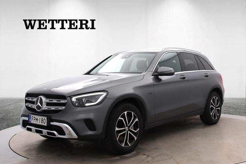 Harmaa Käytetty 2020 Mercedes GLC300e Business Katumaasturi | 35 880 € (Perustarjous) - Kuva 1/4