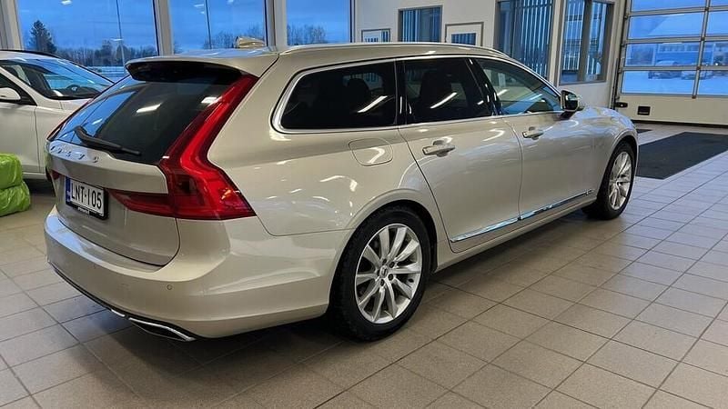 Käytetty Volvo V90 Inscription 190 HP (139 kW) 2017 Ruskea Farmari