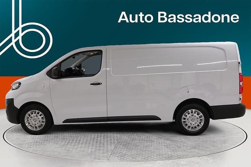 Käytetty Peugeot Expert 144 HP (105 kW) 2022 Van