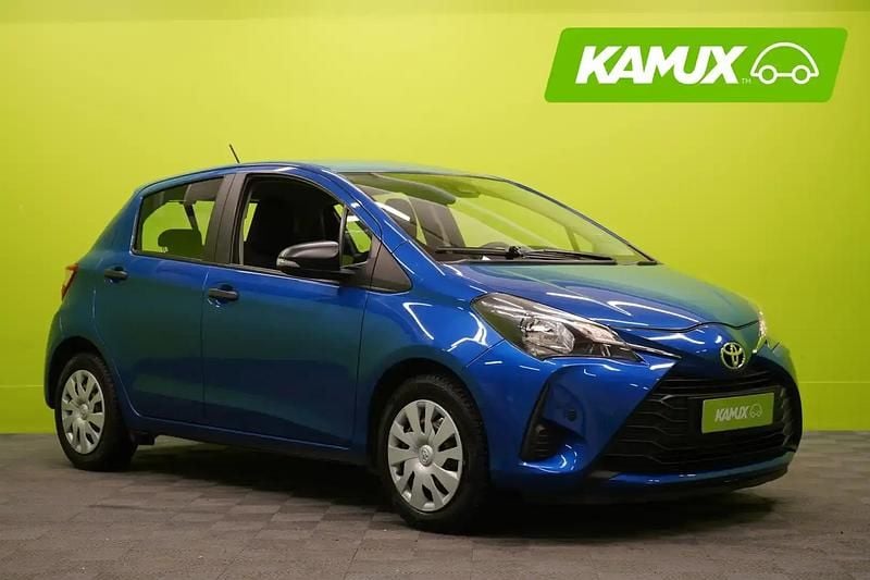Sininen Käytetty 2017 Toyota Yaris Life Sedan | 10 800 € (Hyvä tarjous) - Kuva 1/4