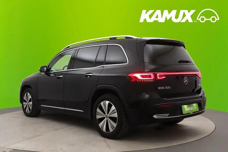 Käytetty Mercedes EQB300 Advanced 167 kW (228 HP) 2023 Musta Katumaasturi