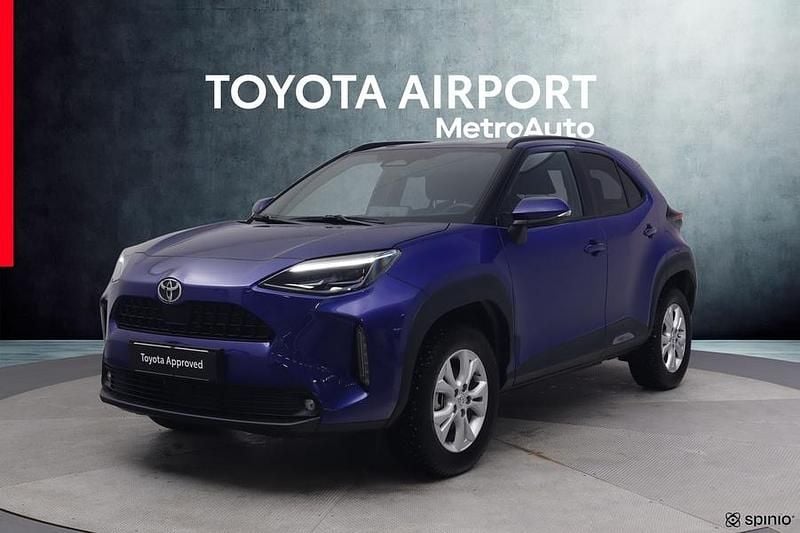 Käytetty Toyota Yaris Cross 116 HP (85 kW) 2024 Sininen Katumaasturi