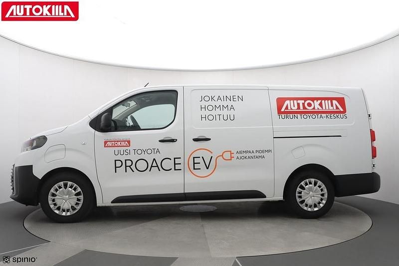 Käytetty Toyota Proace Comfort 100 kW (136 HP) 2024 Tila-auto