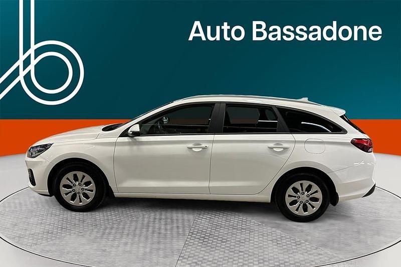 Käytetty Hyundai i30 Classic 109 HP (80 kW) 2024 Farmari