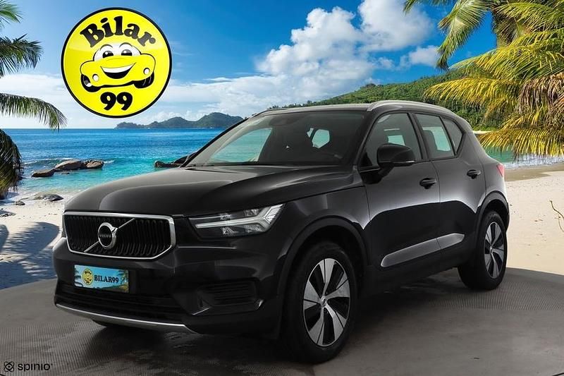 Käytetty Volvo XC40 Momentum 150 HP (110 kW) 2020 Katumaasturi