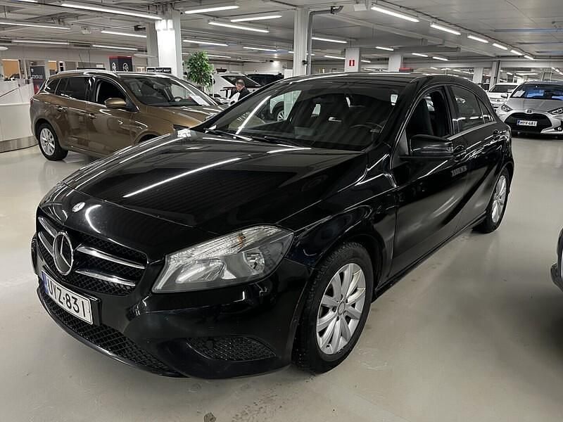 Käytetty 2014 Mercedes A160 Viistoperä | 5 999 € (Hyvä tarjous) - Kuva 1/1