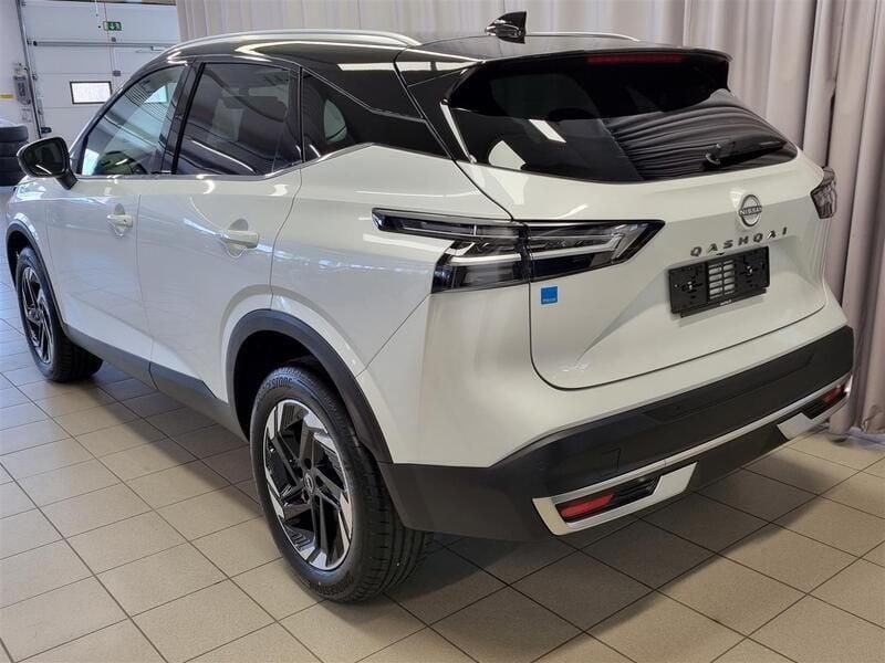 Uusi Nissan Qashqai N-Connecta 158 HP (116 kW) 2025 Katumaasturi
