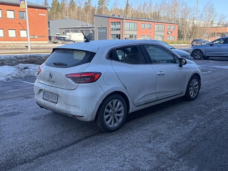 Käytetty Renault Clio V Intens 91 HP (66 kW) 2022 Viistoperä