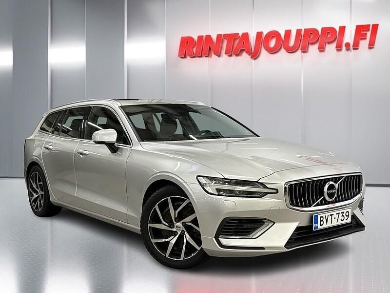 Käytetty Volvo V60 Inscription 317 HP (233 kW) 2019 Harmaa Farmari