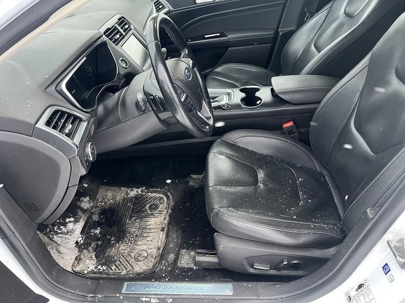 Käytetty Ford Mondeo Titanium 150 HP (110 kW) 2018 Viistoperä