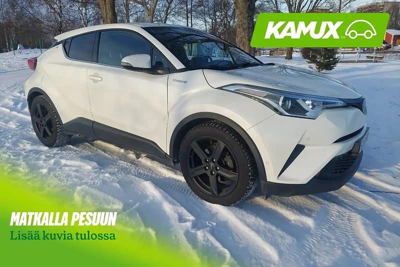 Käytetty Toyota C-HR Premium 98 HP (72 kW) 2017 Valkoinen Katumaasturi