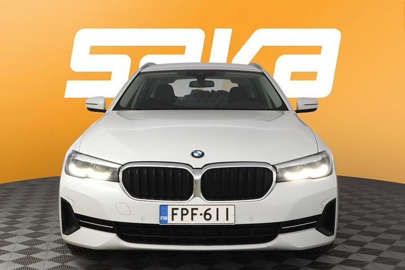 Käytetty BMW 520 201 HP (147 kW) 2022 Farmari