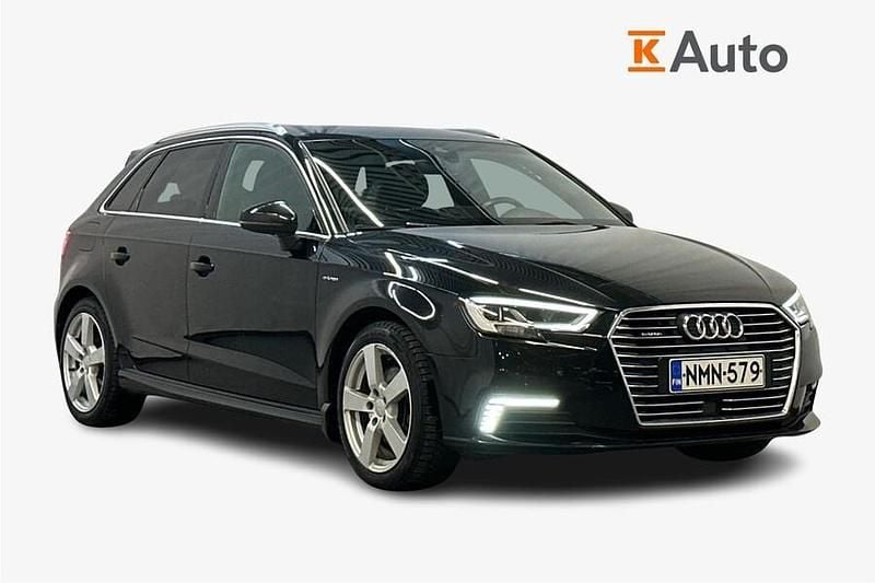 Käytetty Audi A3 Sportback e-tron Business 150 HP (110 kW) 2017 Musta Viistoperä