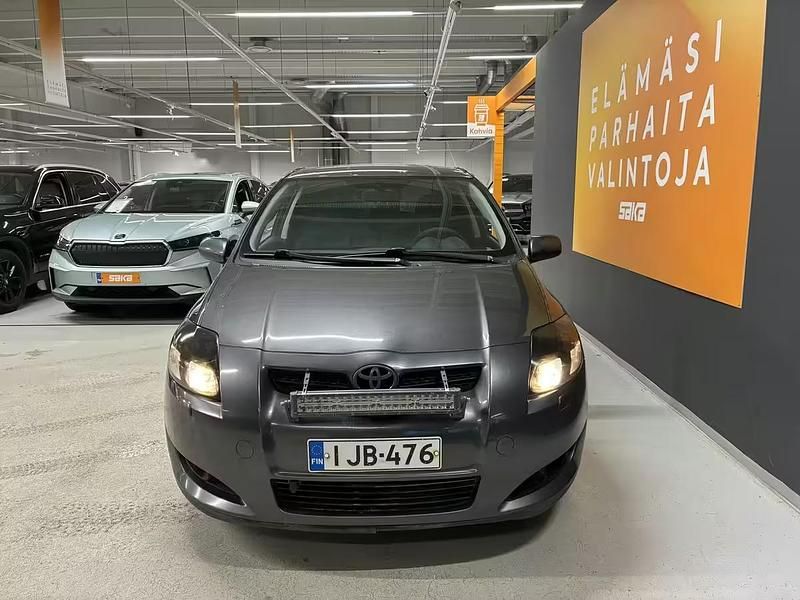 Käytetty Toyota Auris Sol 126 HP (92 kW) 2009 Viistoperä