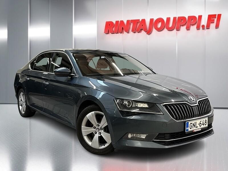 Harmaa Käytetty 2019 Skoda Superb Business Line Sedan | 17 670 € (Supertarjous) - Kuva 1/4