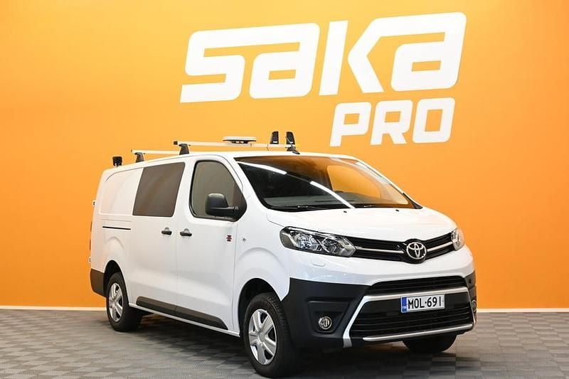 Käytetty 2022 Toyota Proace Tila-auto | 31 890 € (Supertarjous) - Kuva 1/3