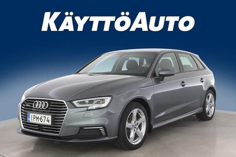 Monsungrau metallic Käytetty 2020 Audi A3 Sportback e-tron Business Viistoperä | 19 490 € (Hyvä tarjous) - Kuva 1/4