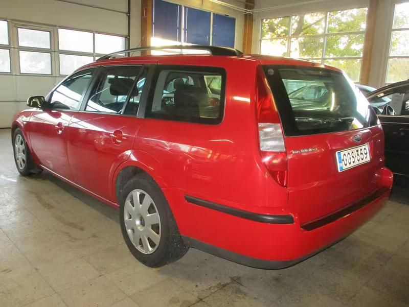Käytetty Ford Mondeo 146 HP (107 kW) 2006 Punainen Farmari