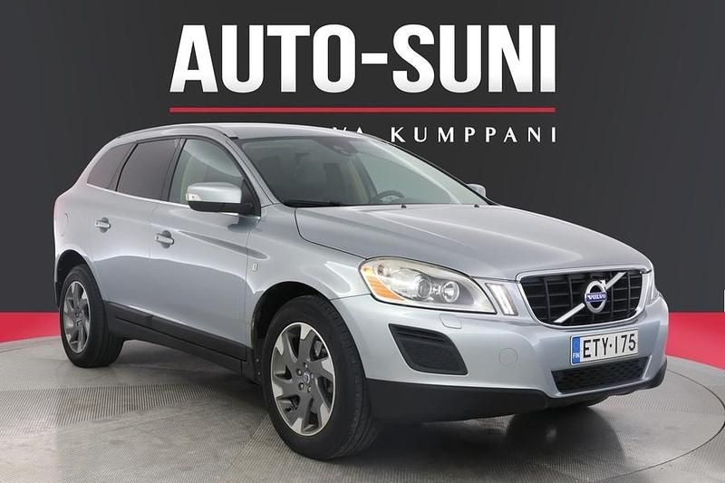 Käytetty 2012 Volvo XC60 Ocean Race Katumaasturi | 14 990 € (Hyvä tarjous) - Kuva 1/4