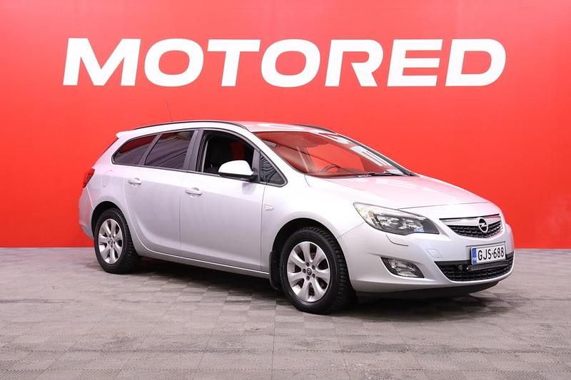 Käytetty Opel Astra Sport 140 HP (102 kW) 2012 Farmari