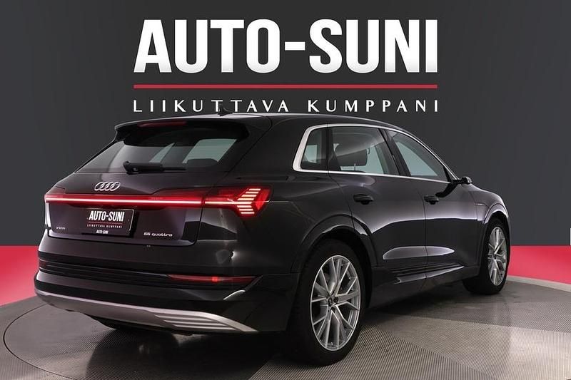 Käytetty Audi e-tron 300 kW (408 HP) 2020 Katumaasturi